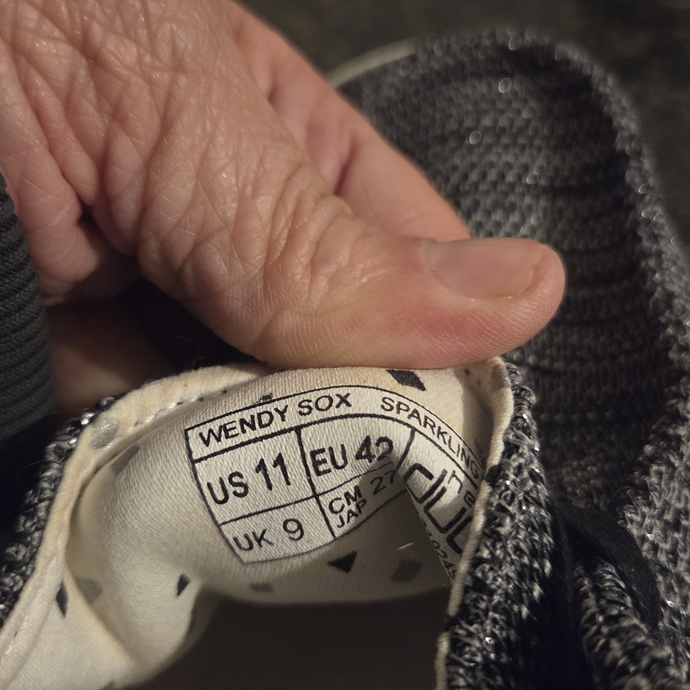 Hey Hey Dude Women Black and Grey Sneakers Silver In Shoes Zoom In Worn Once - Picture 4 of 5